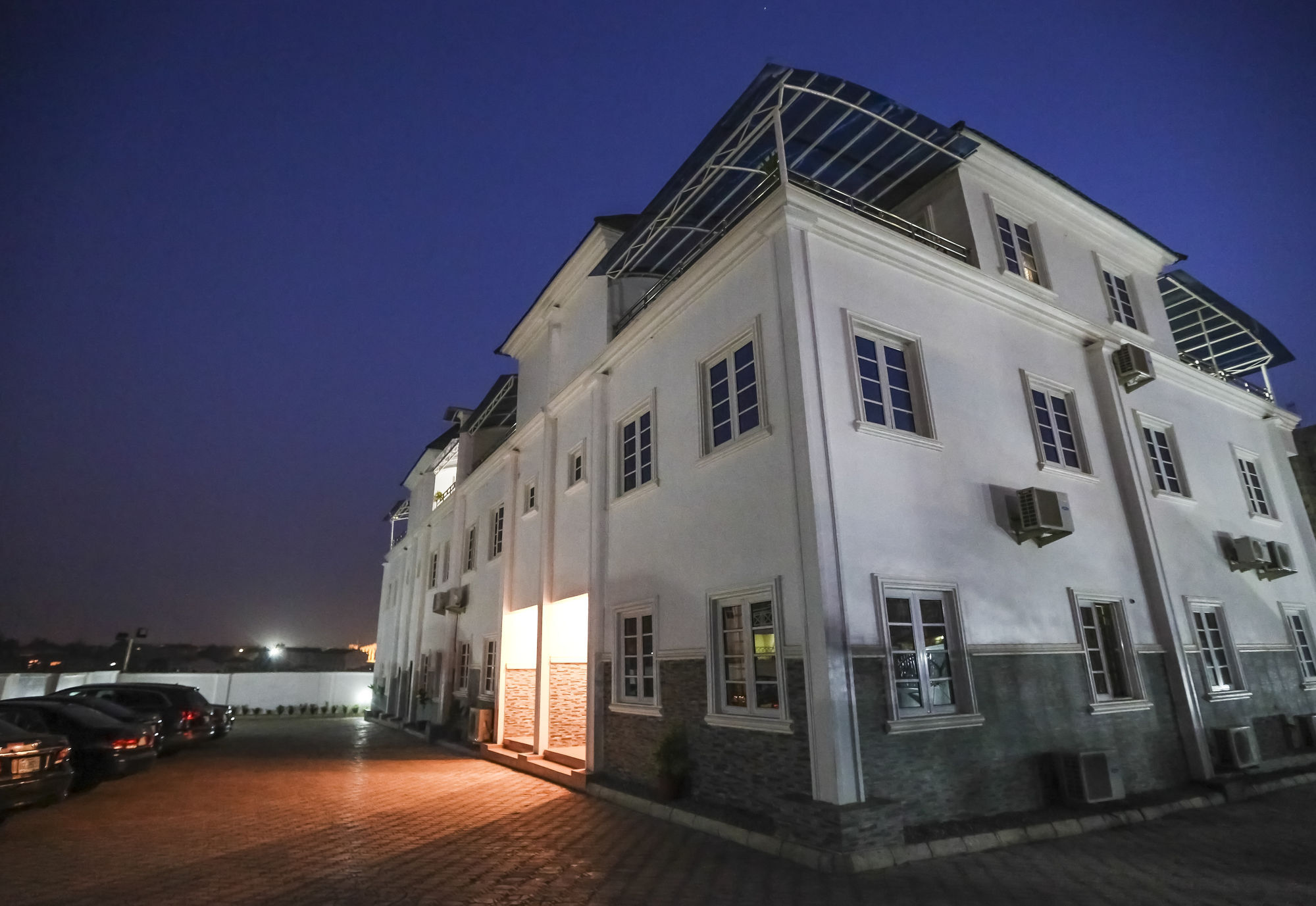 Tranquil Mews Hotel Jabi Luaran gambar