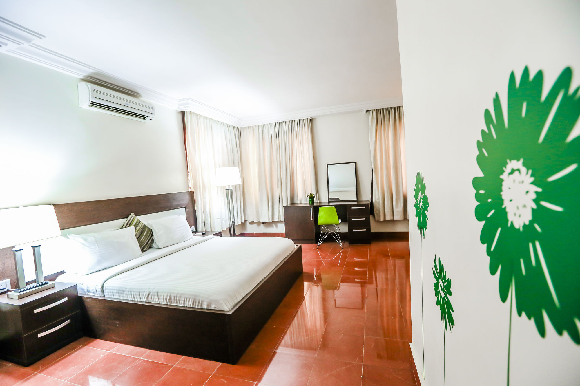 Tranquil Mews Hotel Jabi Luaran gambar